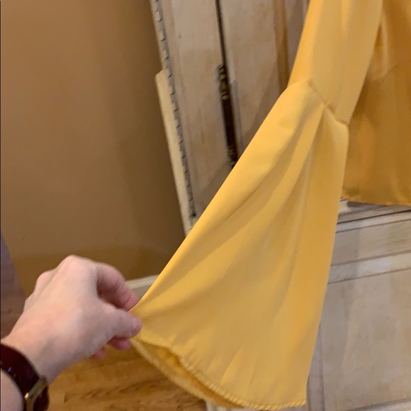 NWOT yellow silk like blouse with bell sleeves. - Picture 3 of 4